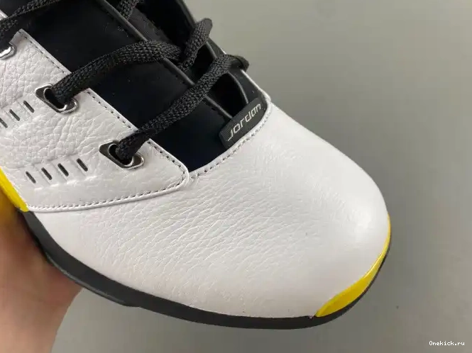 One Kick Low Jordan Air FJ0395-100 Lightning 17 0626